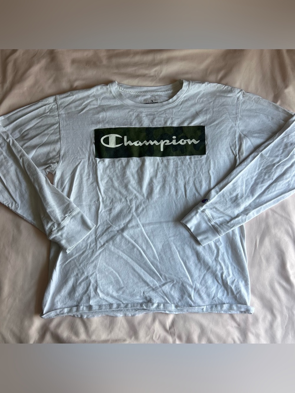 Champion Camo Logo Long Sleeve Tee – White – Size Small